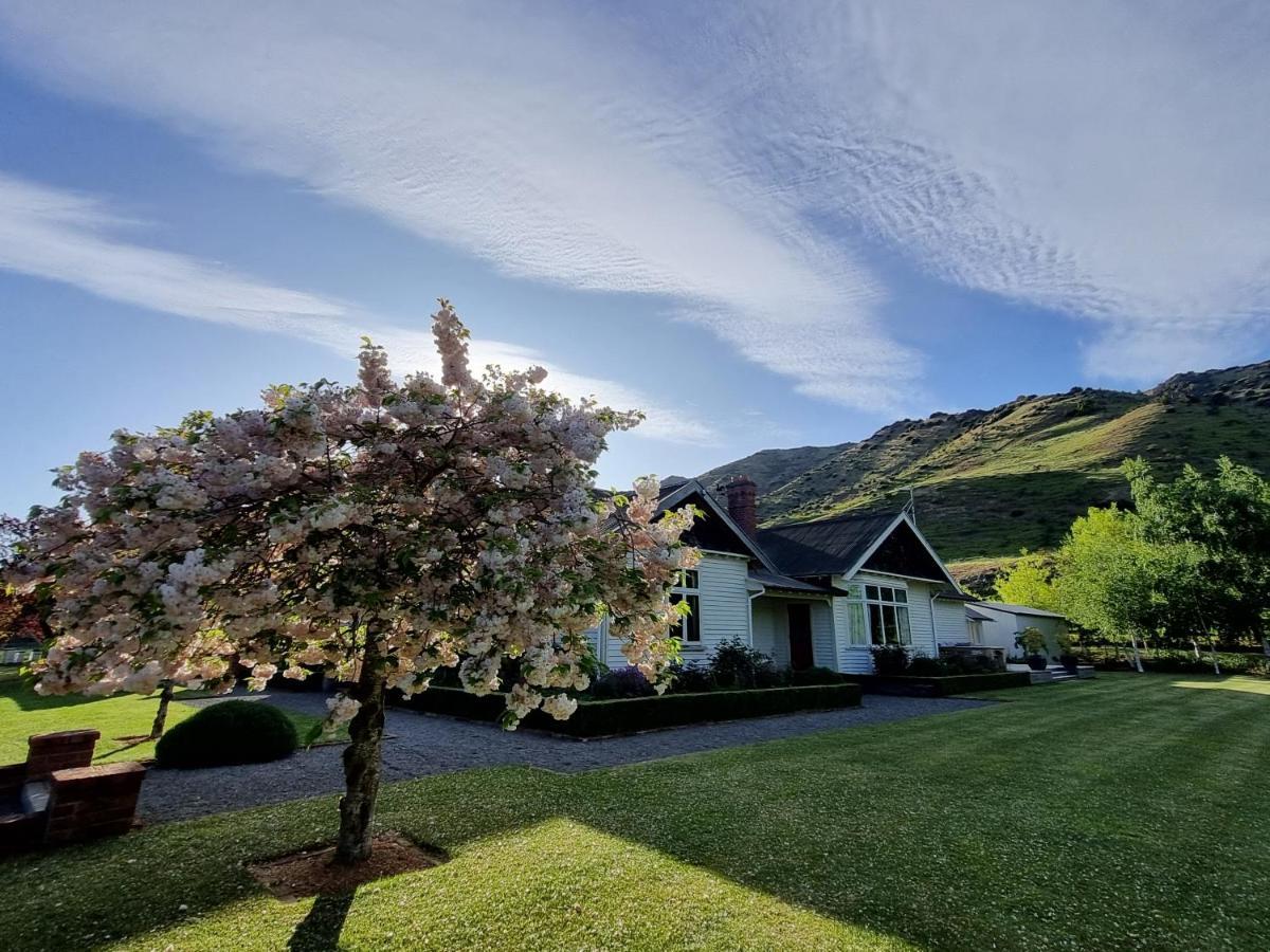 Hurunui Homestead Bed And Breakfast Hawarden Exterior photo